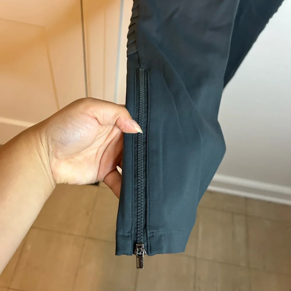 Athleta Delancey Motto Tight - Picture 8 of 8